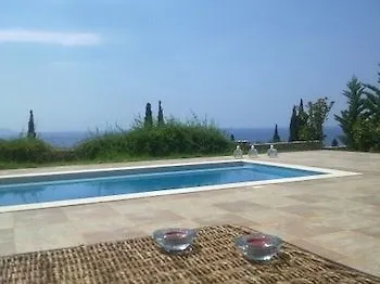 Erofili Villas Lourdata  Grécia
